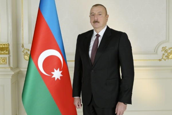 Gürcüstanın Prezidenti Zati-aliləri xanım Salome Zurabişviliyə